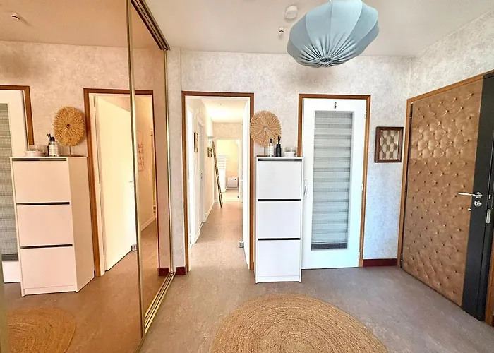 Grand Baigne De Soleil Avec Parking Apartment *